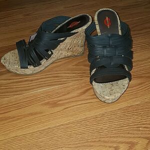 French Kiss cork wedge black platforms Sz. 8.5 NWT